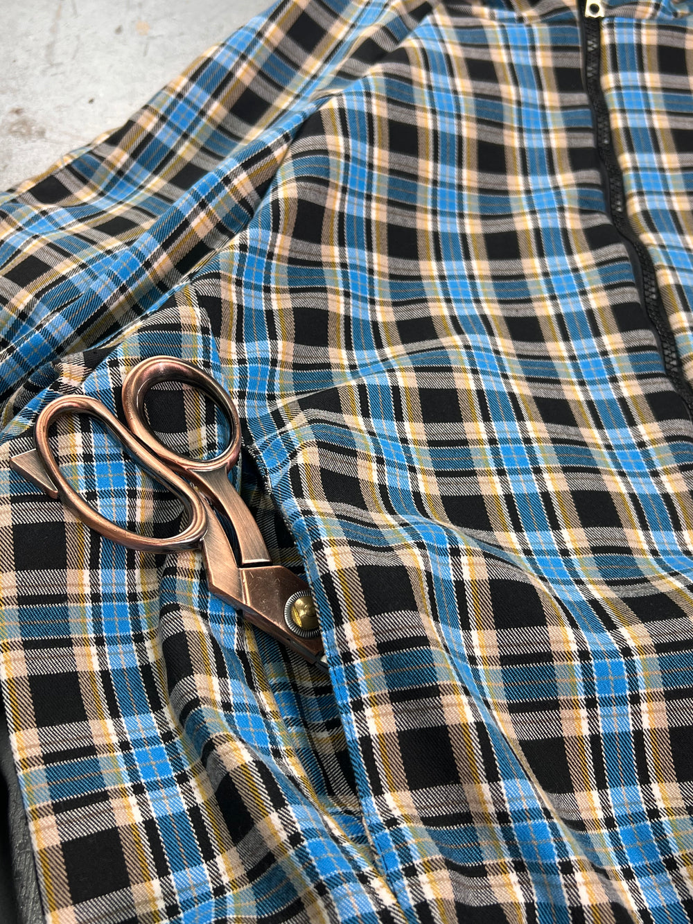 Reversible street jacket