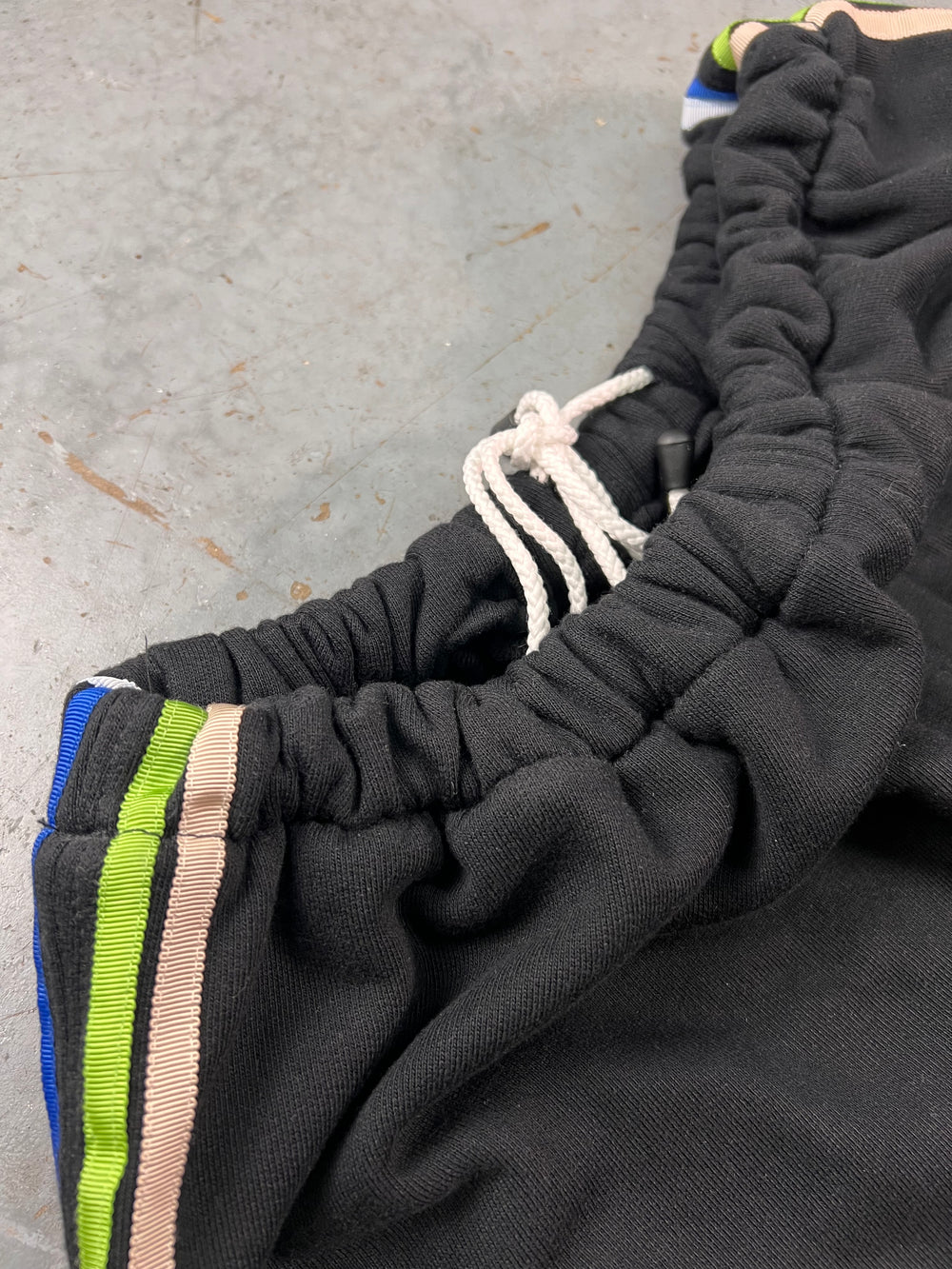 Sweatpants 3/4, con nastri, super comfort