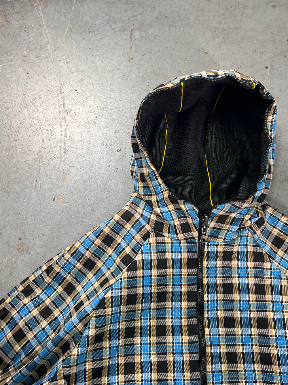 Reversible street jacket