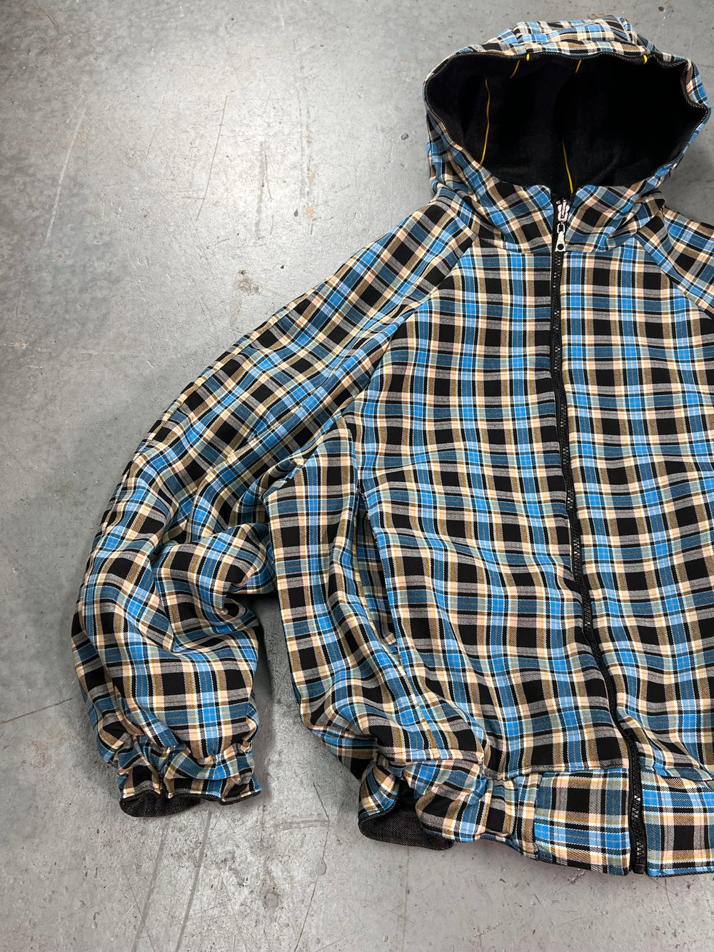 Reversible street jacket