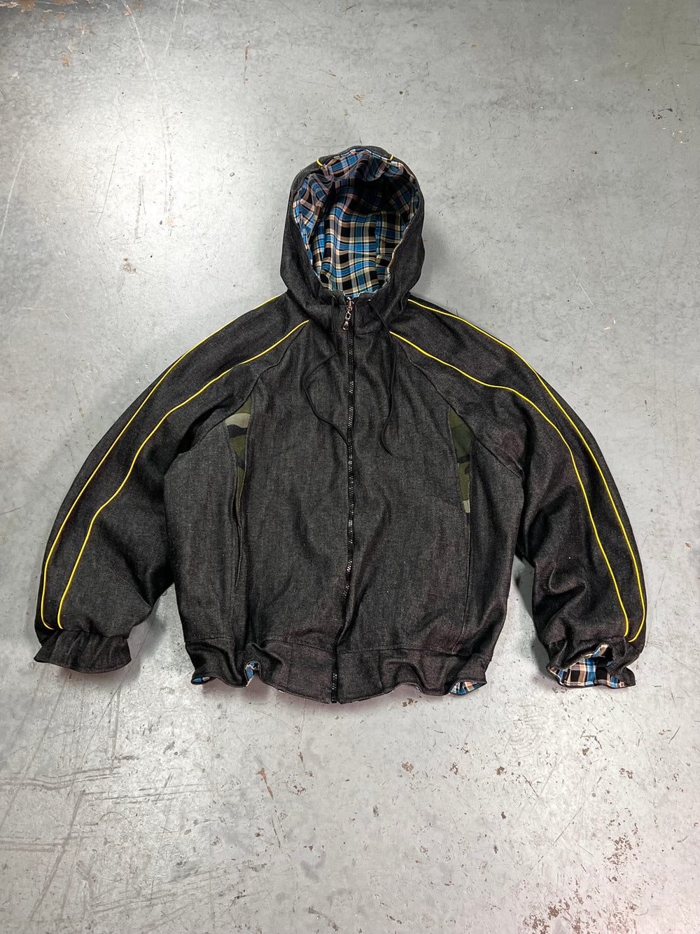 Reversible street jacket