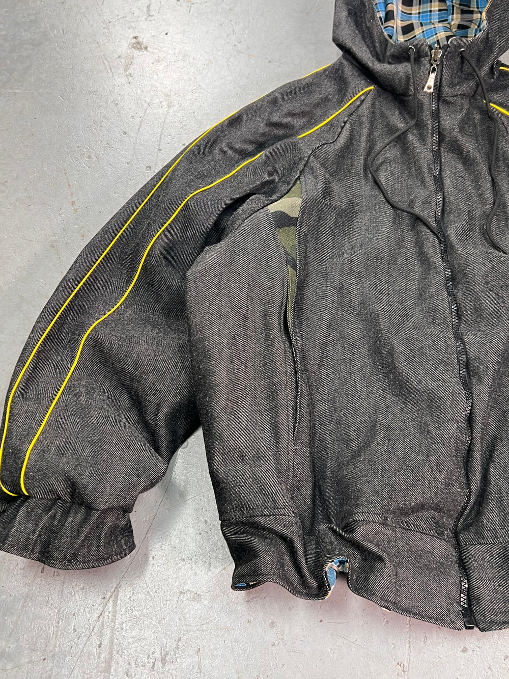 Reversible street jacket